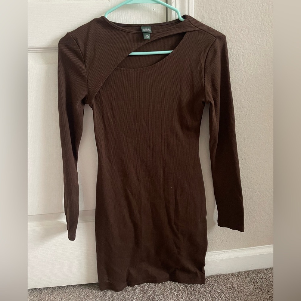 Brown long sleeve mini dress